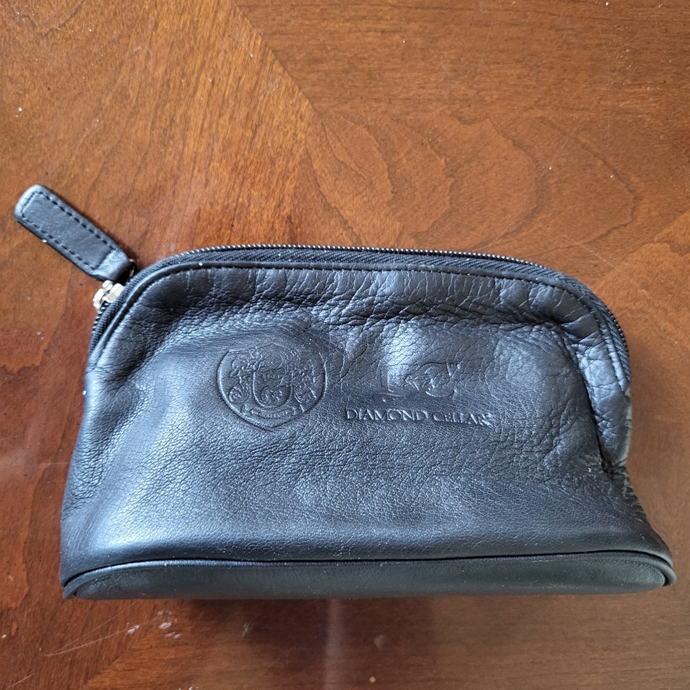Diamond Cellar Black Berman Leather Wallet with Zipper Closure